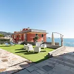 4 Bedroom Vista Mare, Terrazza E Giardino Prázdninový dům Janov