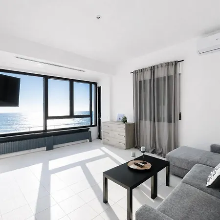 4 Bedroom Vista Mare, Terrazza E Giardino