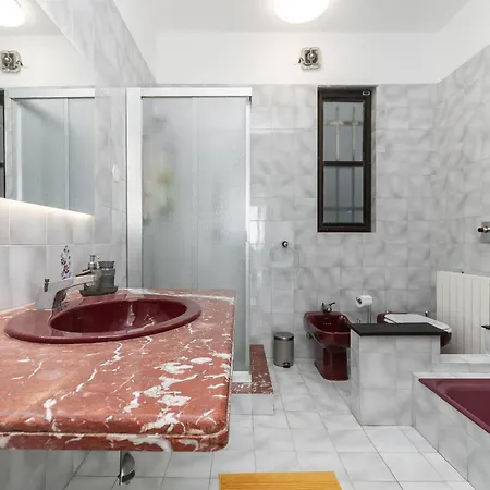 4 Bedroom Vista Mare, Terrazza E Giardino