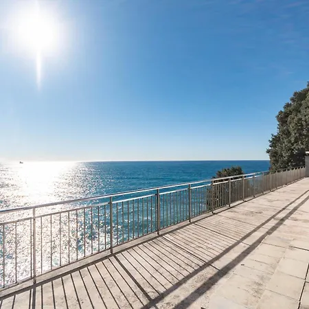 Holiday home 4 Bedroom Vista Mare, Terrazza E Giardino Genoa