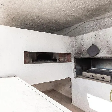 4 Bedroom Vista Mare, Terrazza E Giardino * Genoa