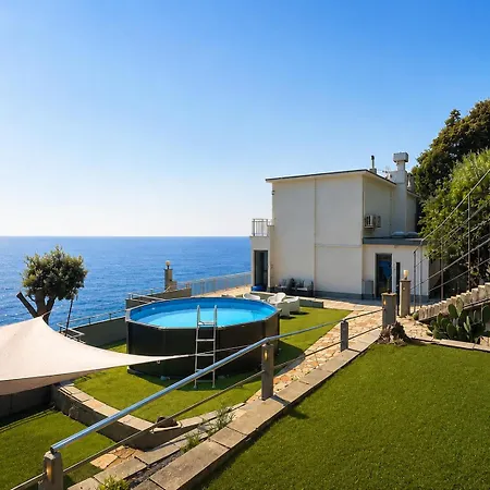 Villa Con Piscina Vista Mare , A-C , Sala Giochi * Genova