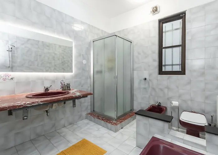 4 Bedroom Vista Mare, Terrazza E Giardino * Genoa