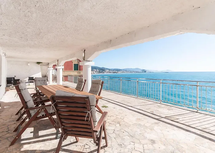 4 Bedroom Vista Mare, Terrazza E Giardino *