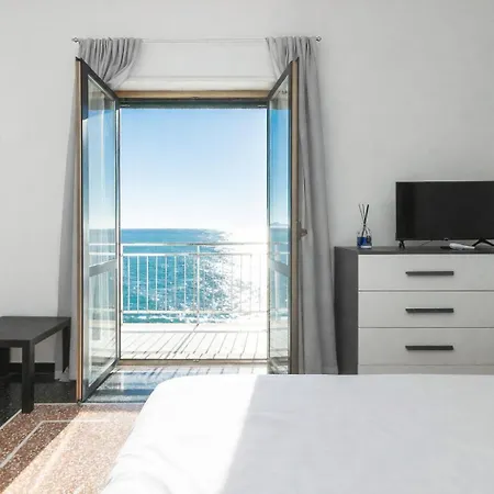 4 Bedroom Vista Mare, Terrazza E Giardino