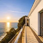 4 Bedroom Vista Mare, Terrazza E Giardino Genoa